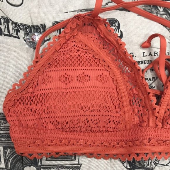 BECCA ColorPlay Crochet Strappy Back Bikini Top - Picture 5 of 7